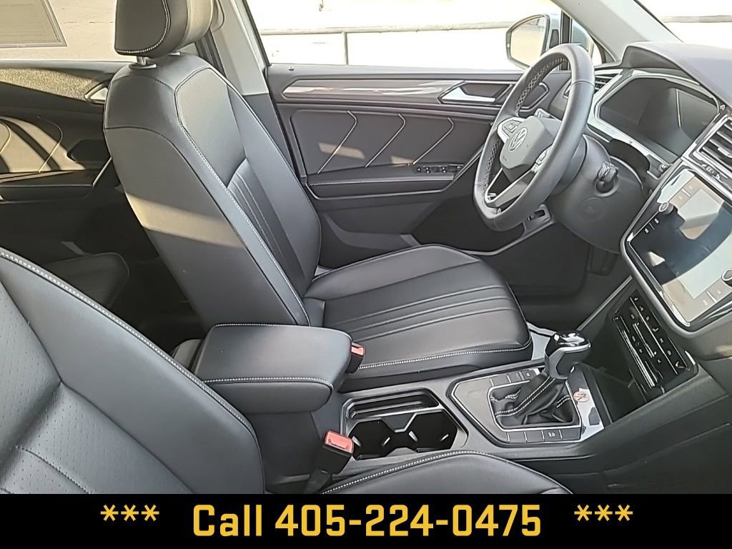 Used 2024 Volkswagen Tiguan SE image 18