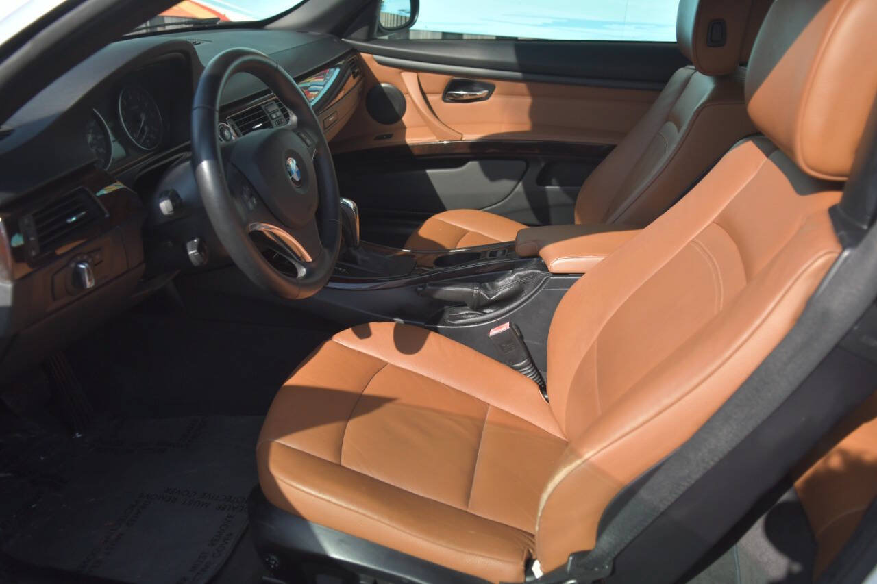 Used 2012 BMW 328i Convertible RWD image 15