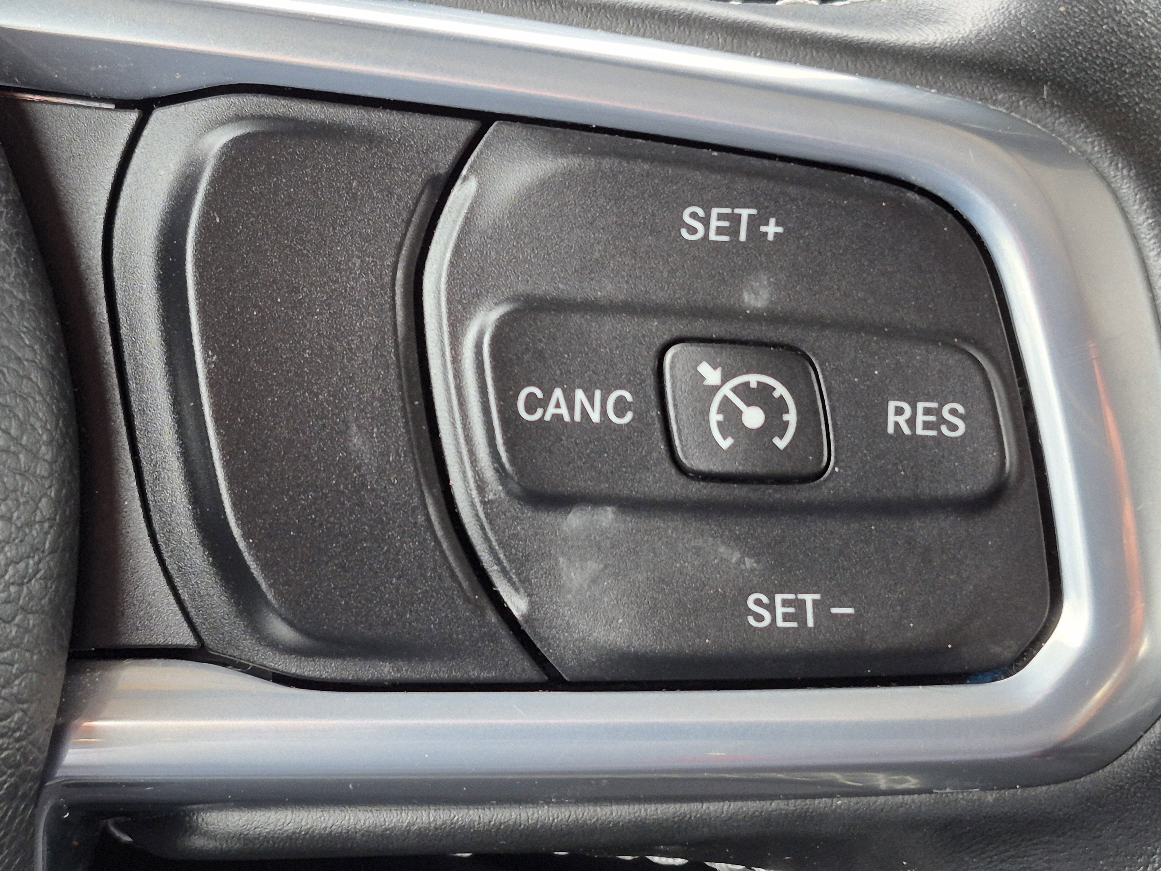 Used 2021 Jeep Wrangler Sahara w/ Cold Weather Group image 20