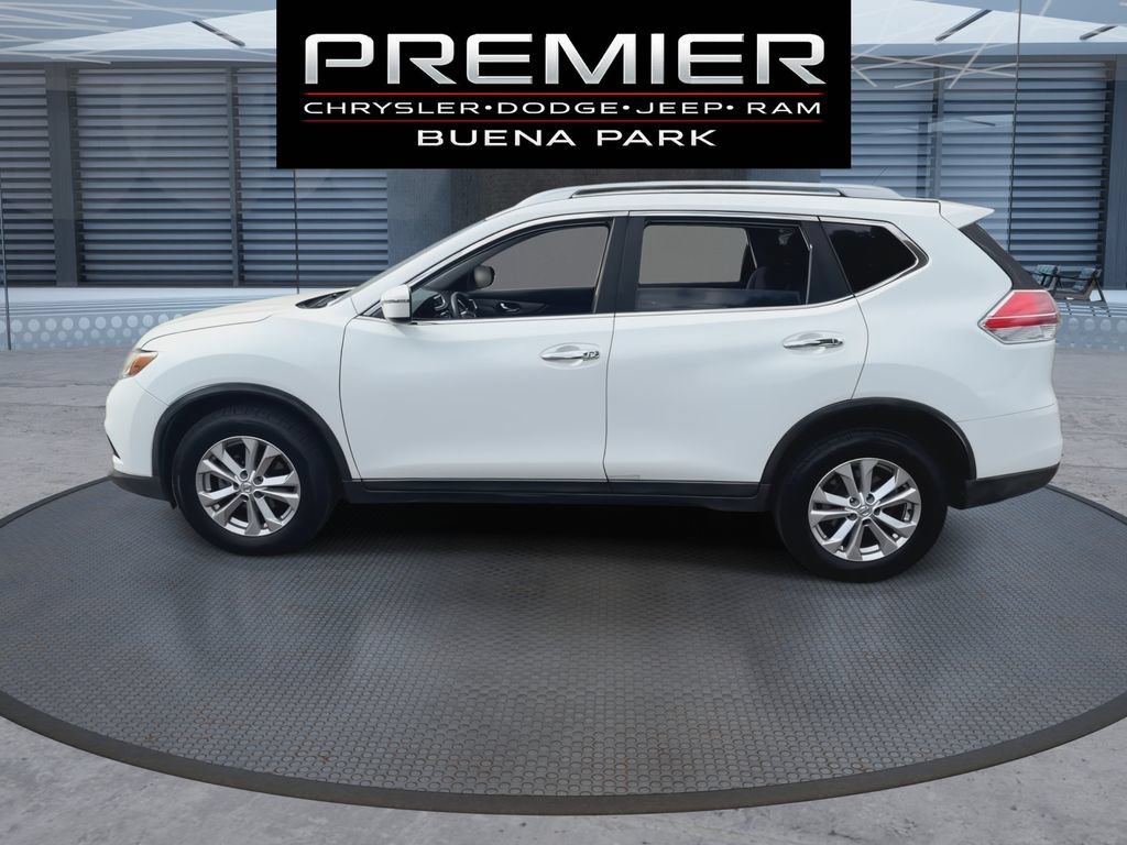 Used 2016 Nissan Rogue SV FWD image 5