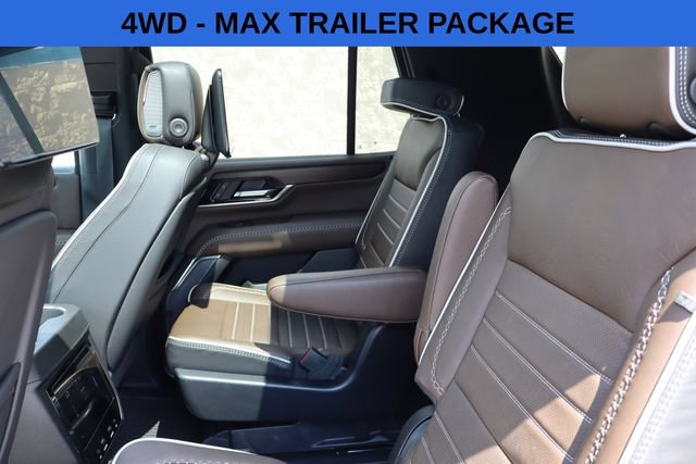 Used 2025 GMC Yukon Denali Ultimate AWD/4WD image 7
