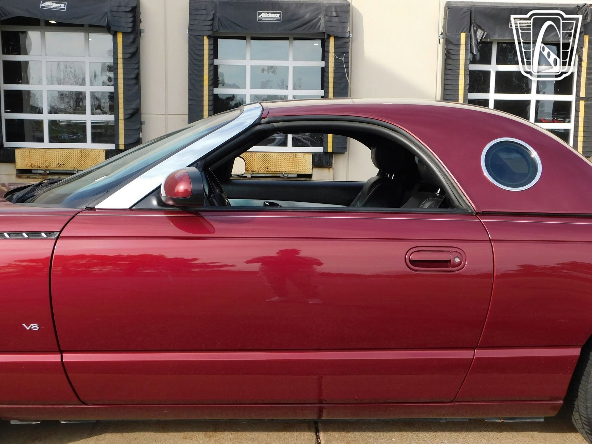 Used 2004 Ford Thunderbird image 35