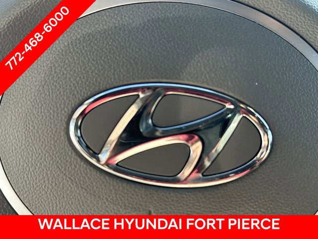 Used 2023 Hyundai Elantra SEL w/ Convenience Package image 25