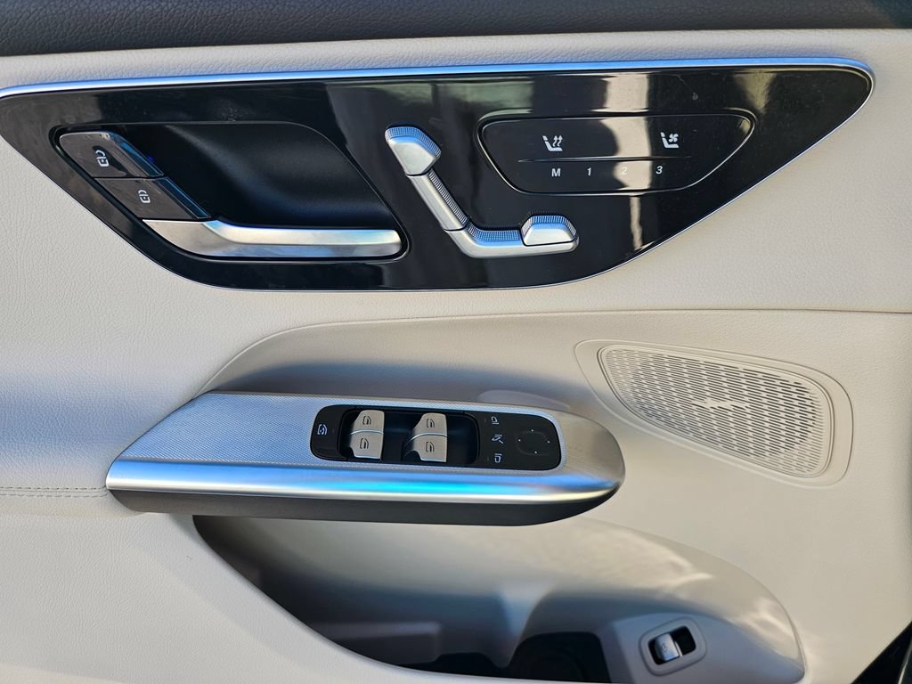 New 2026 Mercedes-Benz GLC 300 image 17