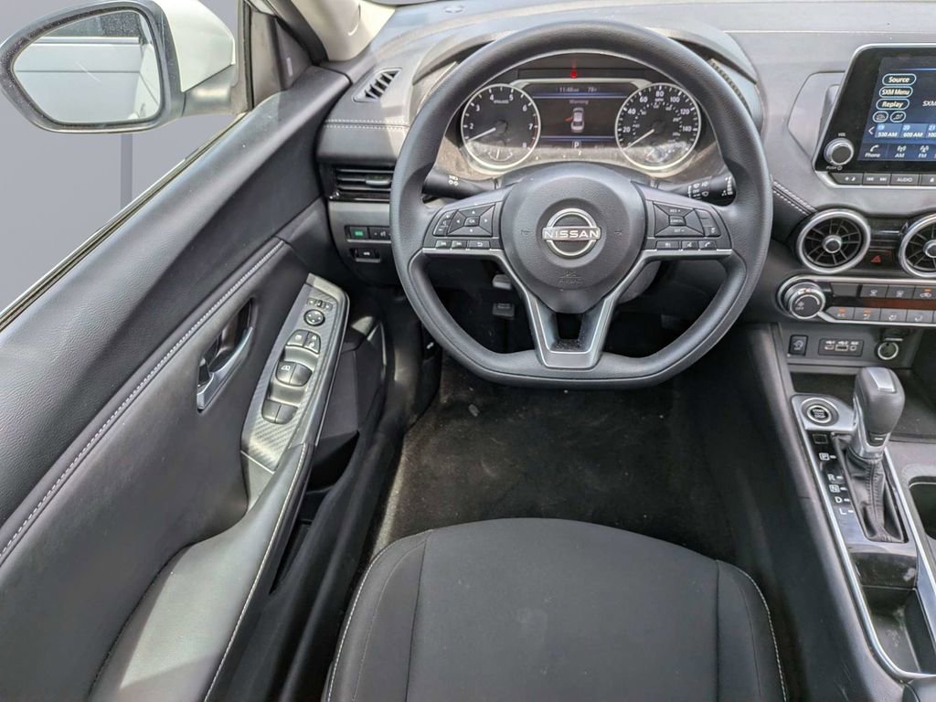 Used 2025 Nissan Sentra SV image 14