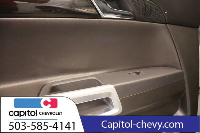 Used 2013 Chevrolet Captiva Sport LTZ FWD image 28