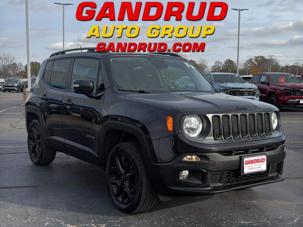Used 2016 Jeep Renegade Latitude image 1