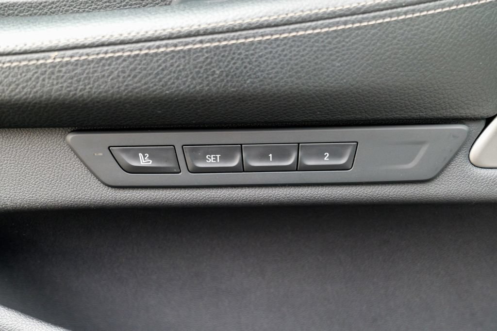 Used 2019 BMW 740i xDrive w/ Executive Package AWD/4WD image 19