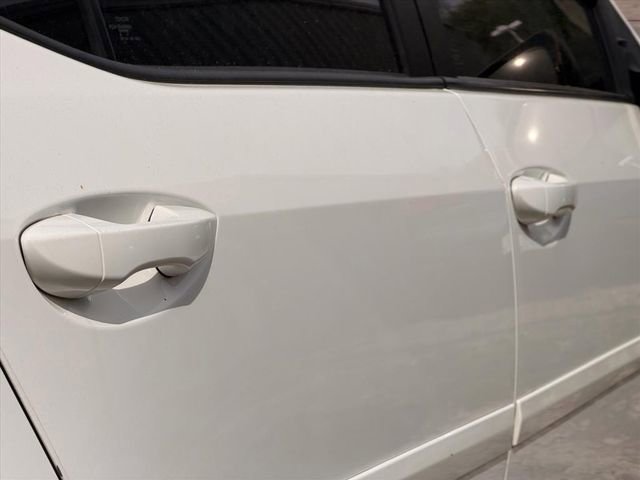 Used 2018 Toyota Corolla SE w/ Carpet Mat Package (TMS) FWD image 19