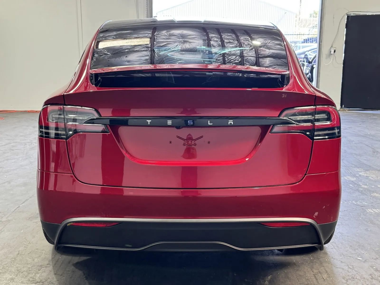 Used 2025 Tesla Model X image 3