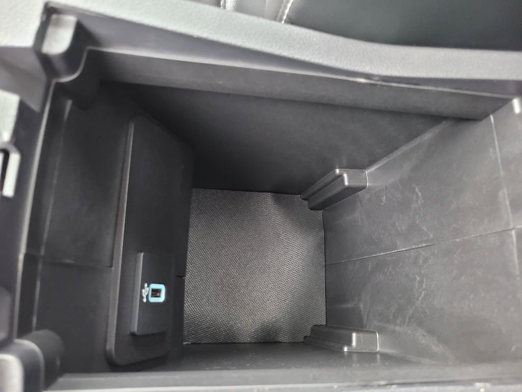 Used 2019 Ford Escape SEL image 38