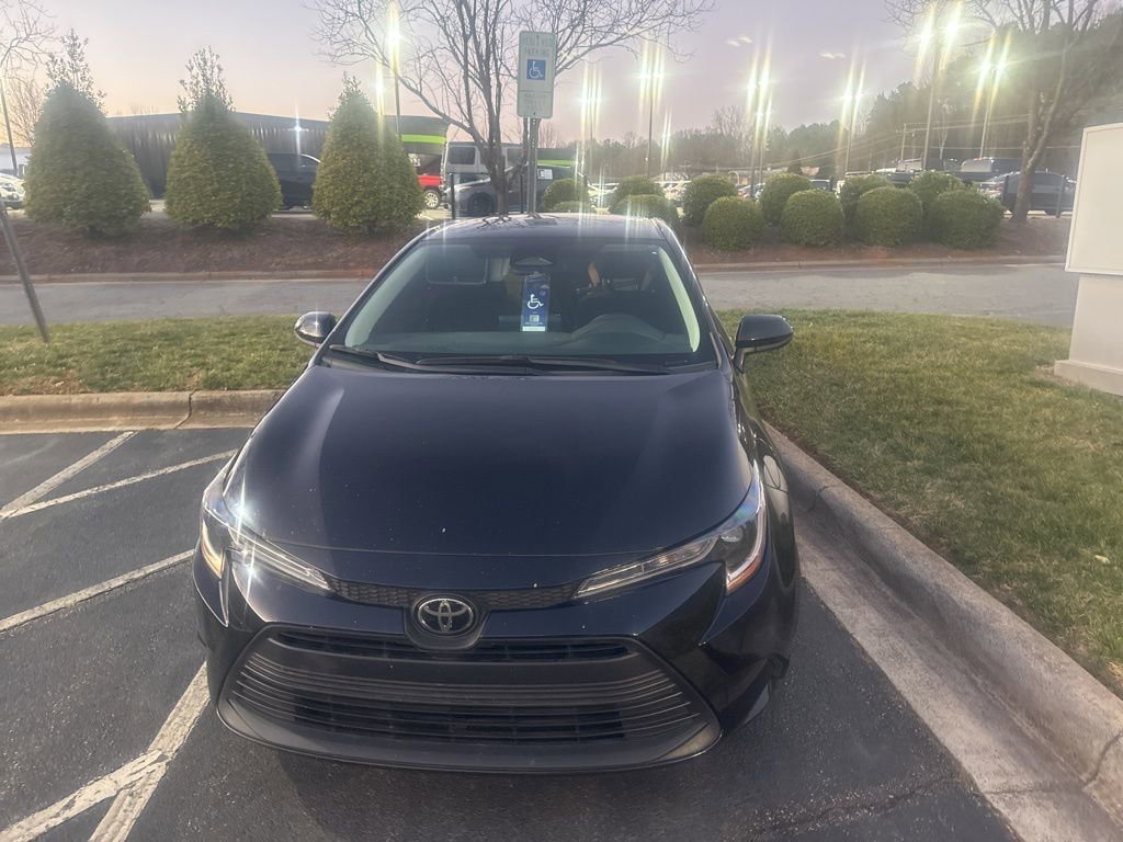 Used 2024 Toyota Corolla LE image 6