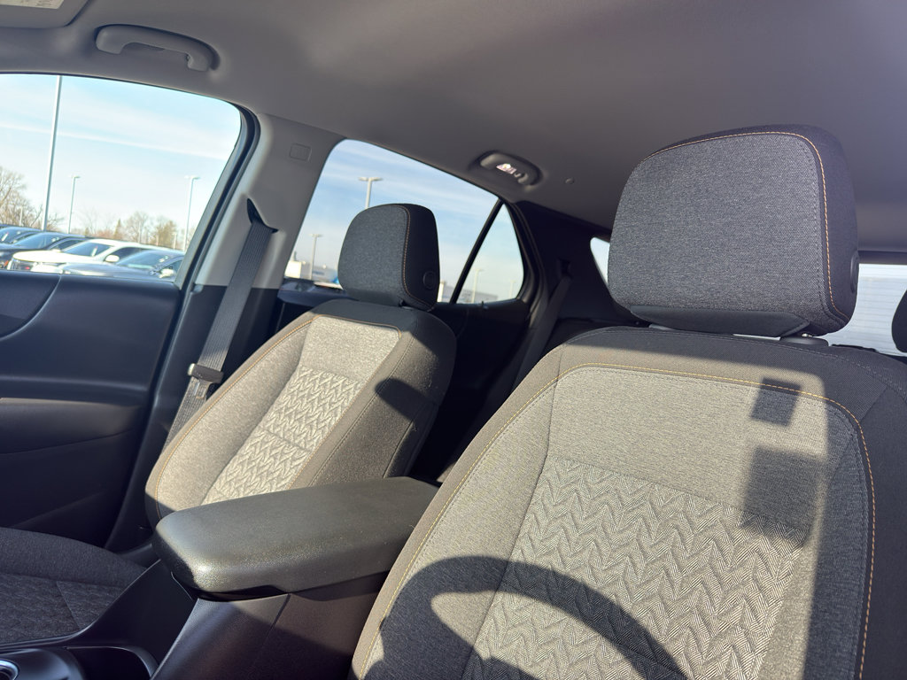 Used 2024 Chevrolet Equinox LT image 27