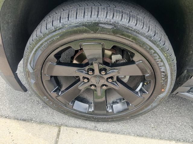Used 2019 Chevrolet Suburban LT AWD/4WD image 4