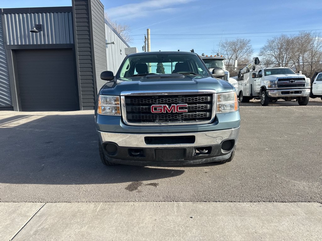 Used 2013 GMC Sierra 2500 W/T RWD image 2