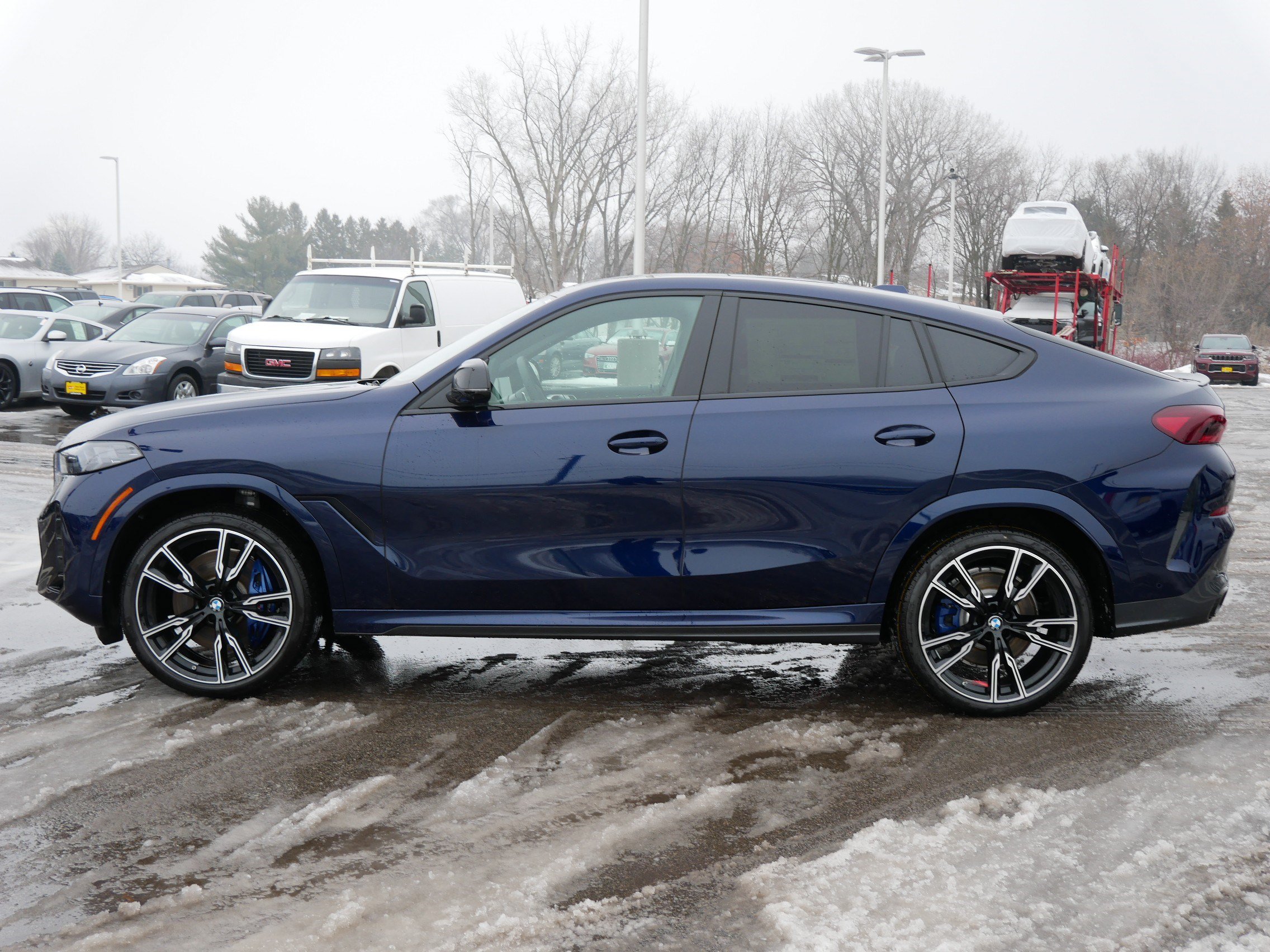New 2026 BMW X6 M60i AWD/4WD image 3