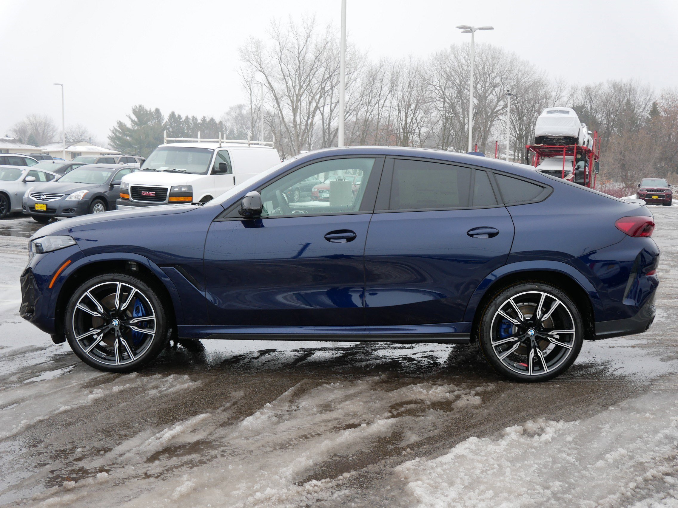 New 2026 BMW X6 M60i AWD/4WD image 3