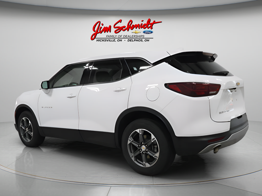 Used 2025 Chevrolet Blazer LT AWD/4WD image 4