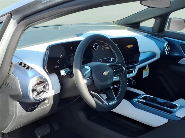 New 2026 Chevrolet Equinox EV LT image 6