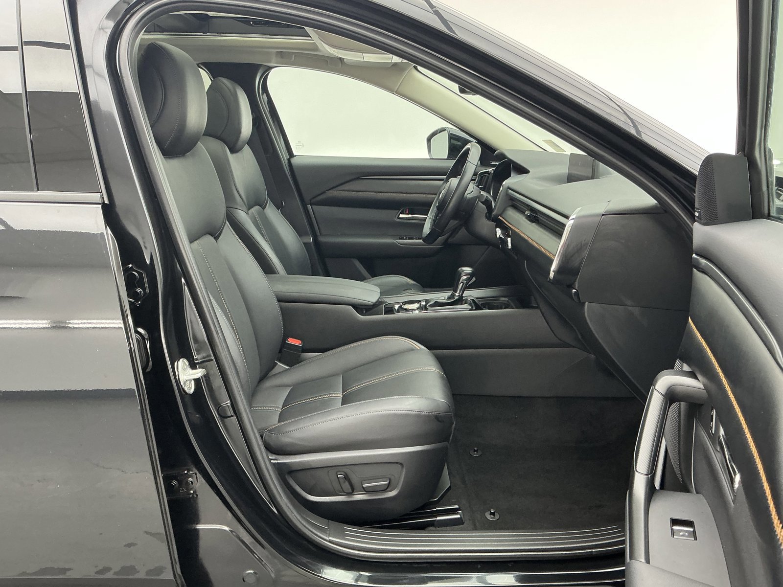 Used 2023 MAZDA CX-50 AWD 2.5 S w/ Cargo Package image 24