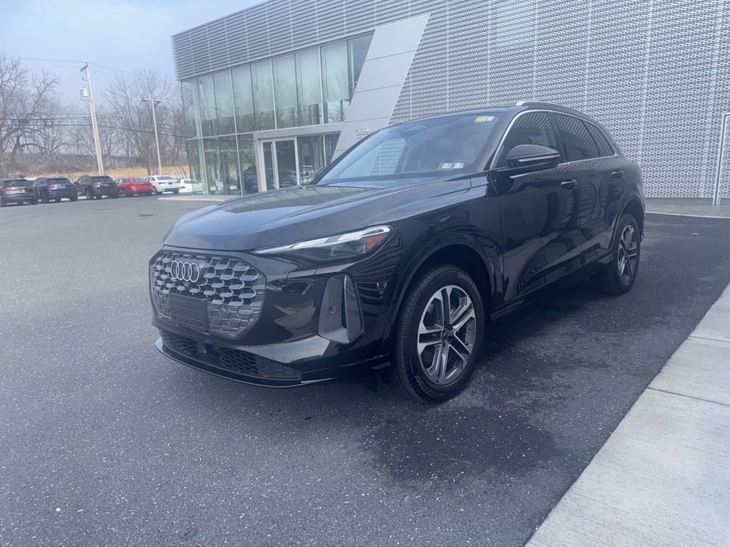 Used 2025 Audi Q5 Premium w/ 19" Wheel Package image 30