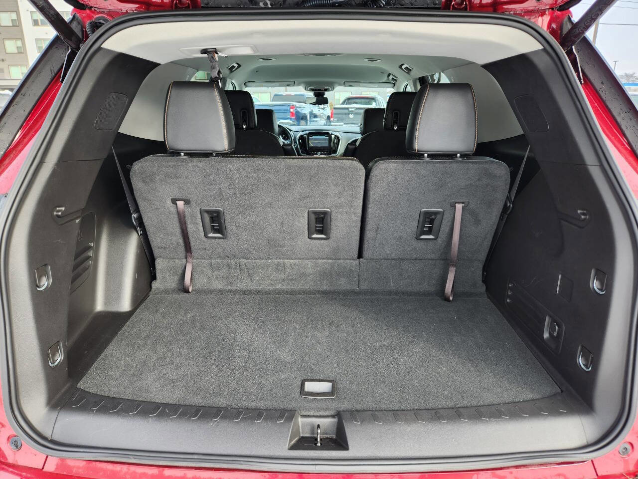 Used 2018 Chevrolet Traverse Premier image 32