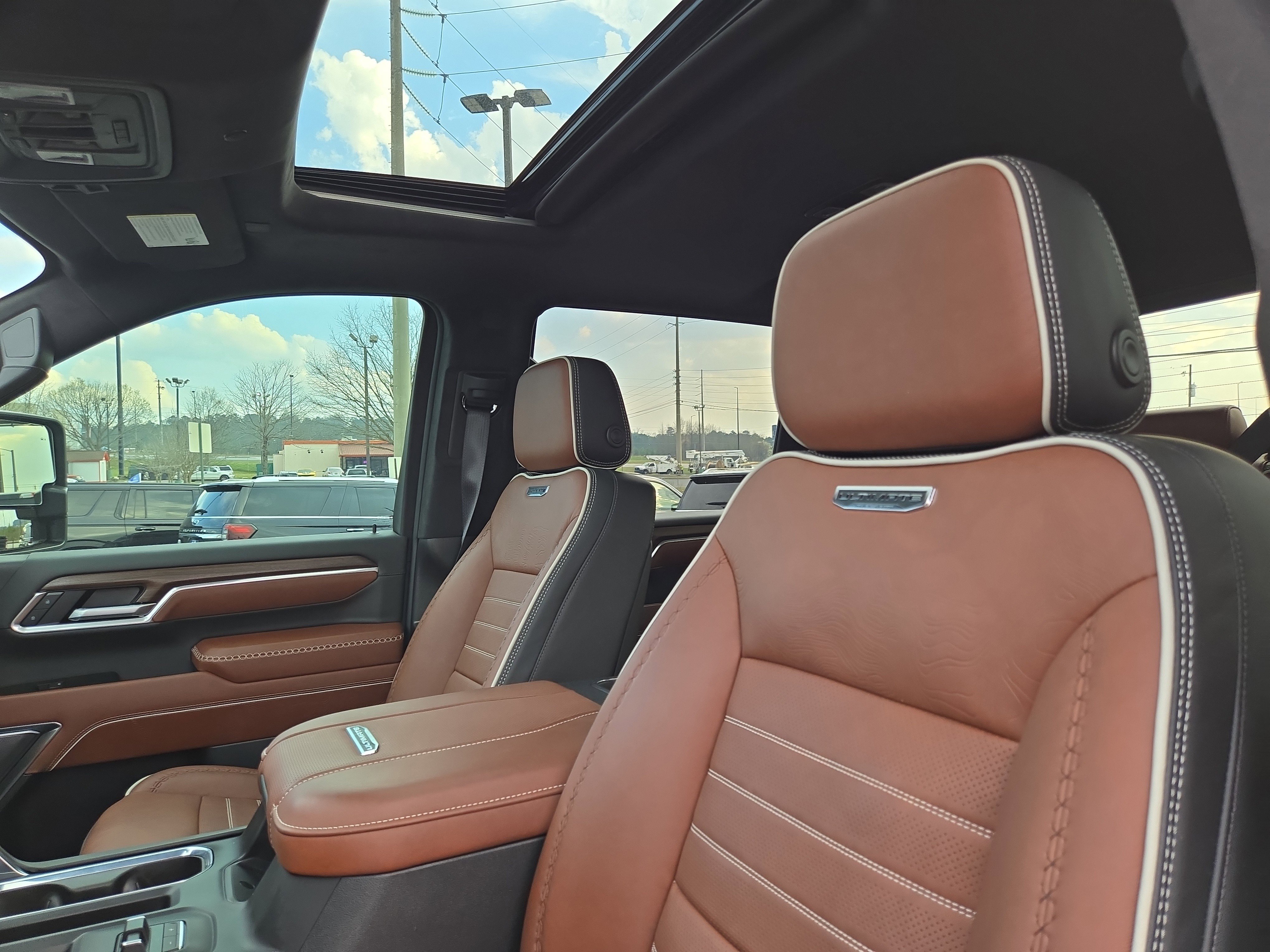 Used 2026 GMC Sierra 3500 Denali Ultimate image 17