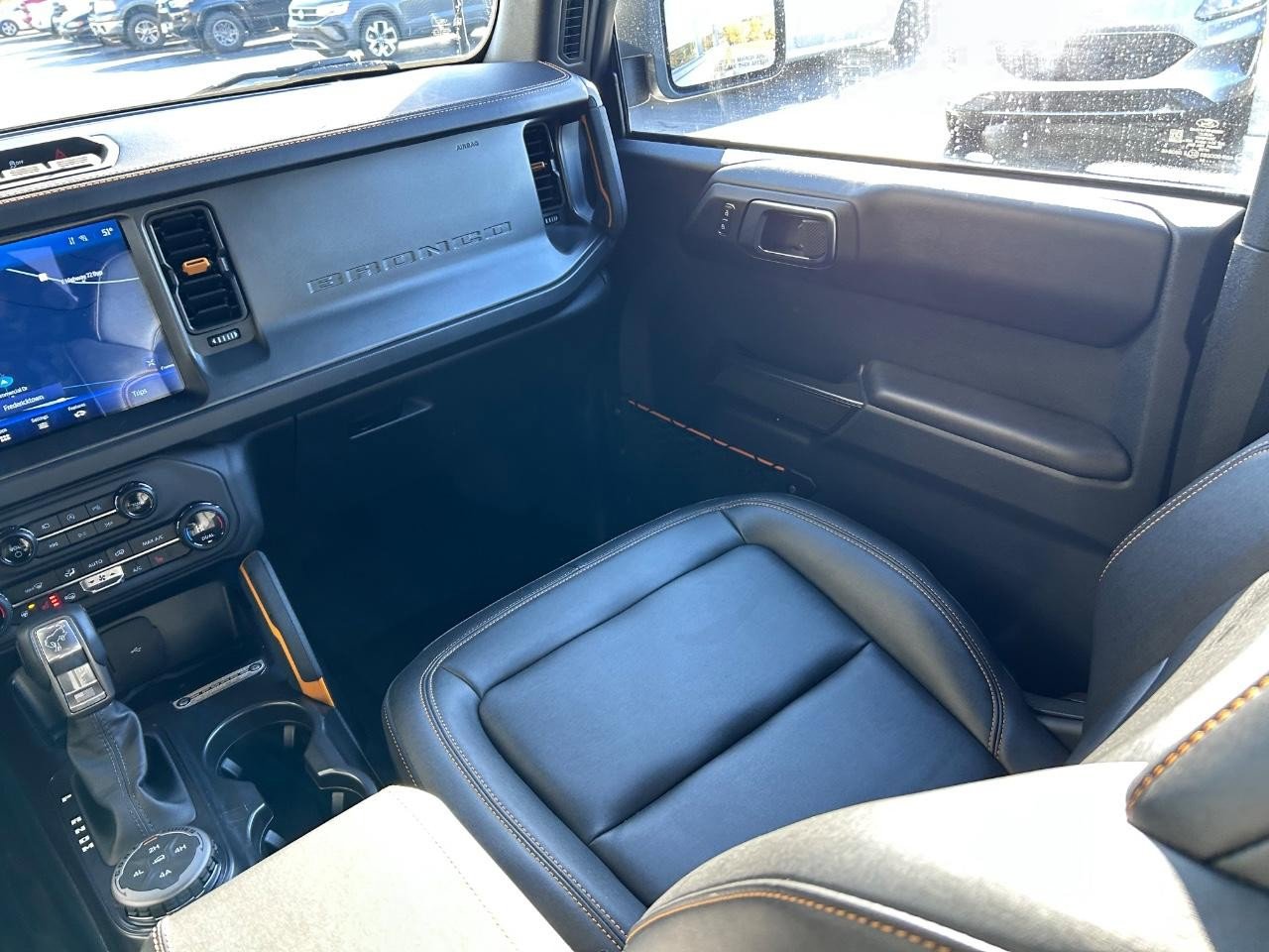 Used 2024 Ford Bronco Badlands image 15