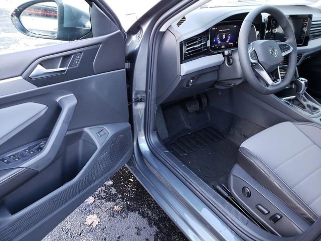 New 2026 Volkswagen Jetta SE image 6