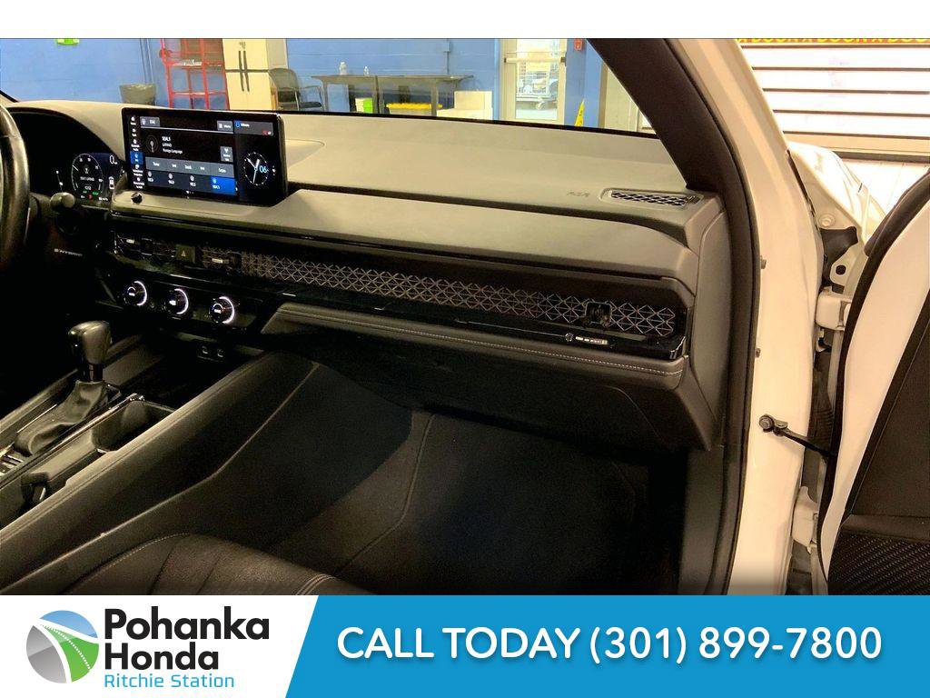 Used 2023 Honda Accord Sport image 17