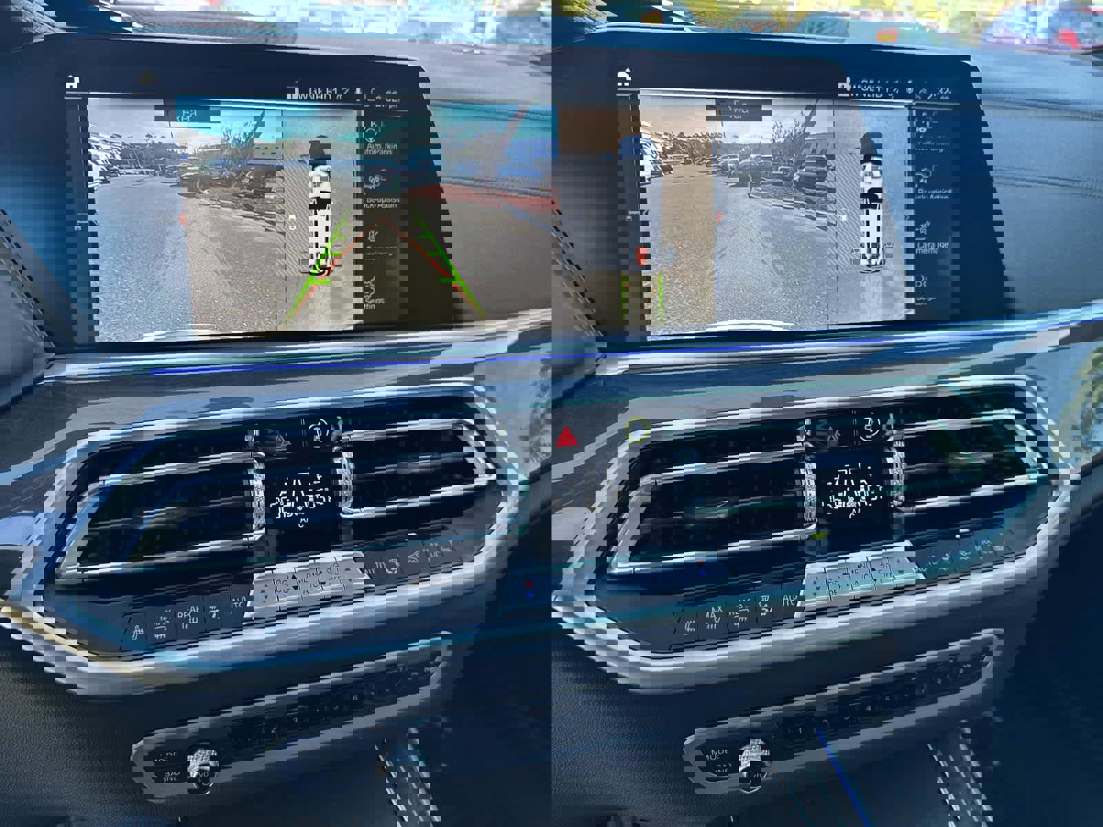 Used 2023 BMW X5 sDrive40i w/ Parking Assistance Package image 27