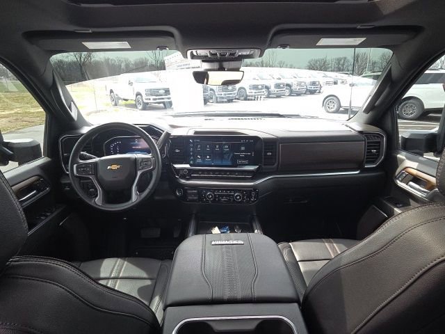 Used 2024 Chevrolet Silverado 3500 High Country w/ High Country Premium Package image 21