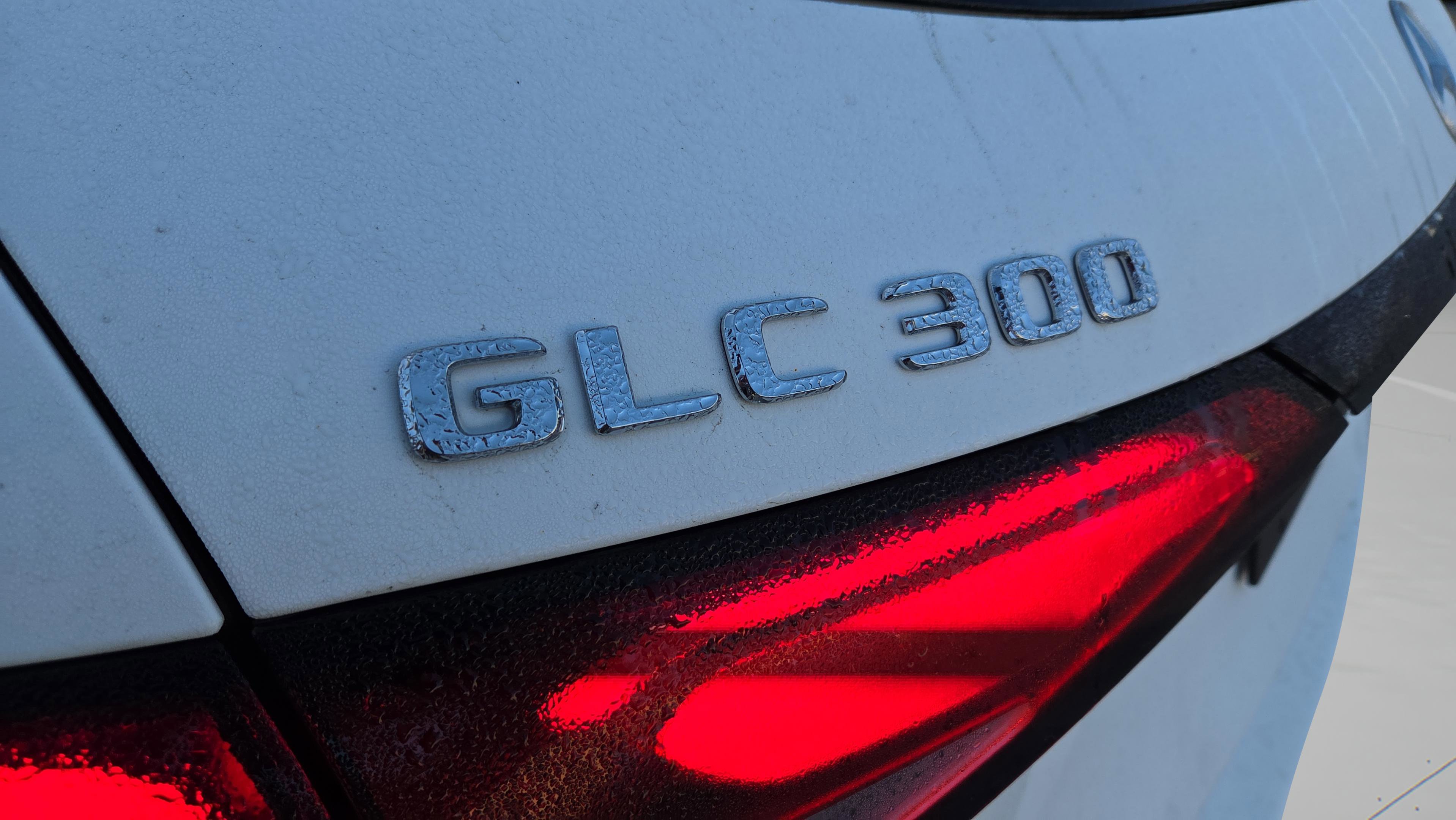 Used 2025 Mercedes-Benz GLC 300 image 31