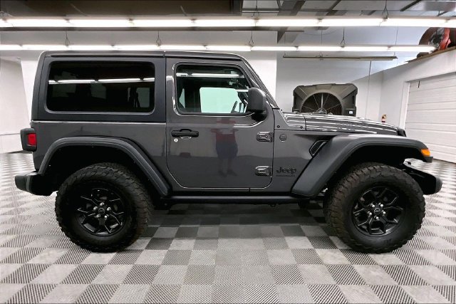 Used 2024 Jeep Wrangler Sport AWD/4WD image 15