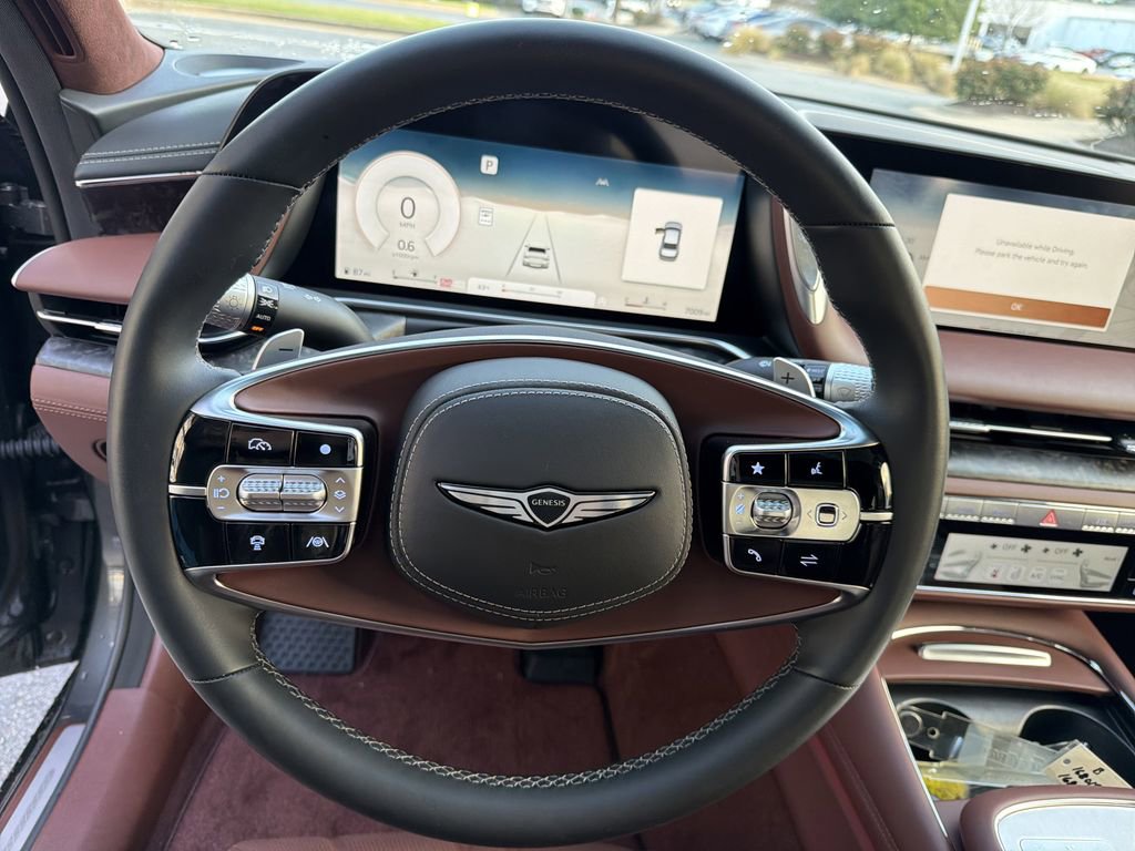 Used 2024 Genesis G90 3.5T image 25