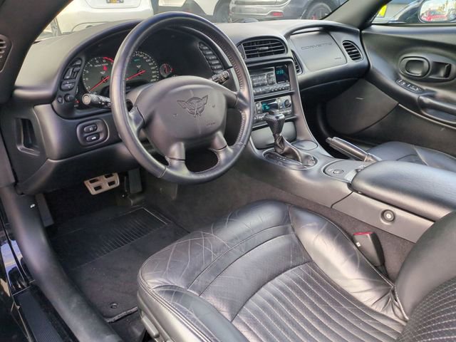 Used 2004 Chevrolet Corvette Convertible w/ Preferred Equipment Group image 12
