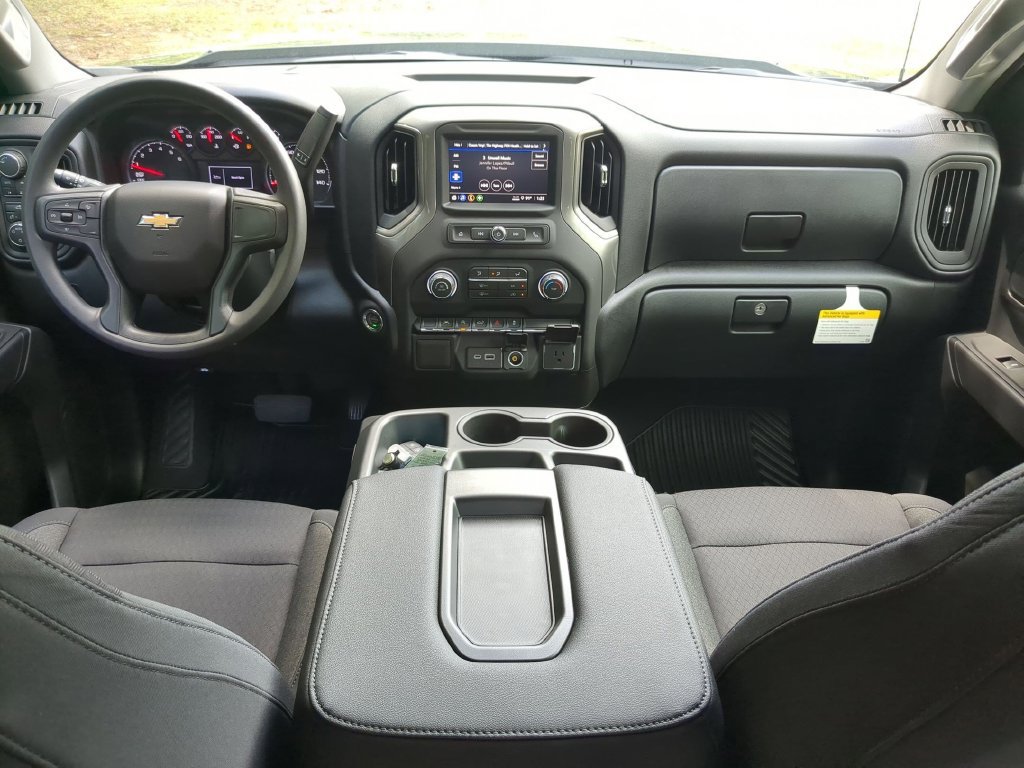 New 2026 Chevrolet Silverado 1500 Custom w/ Turbomax Blackout Package AWD/4WD image 29