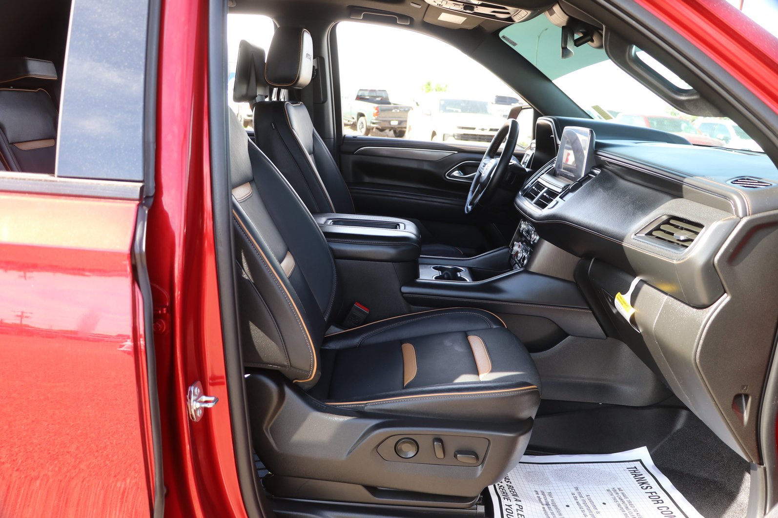 Used 2024 GMC Yukon AT4 w/ Technology Package AWD/4WD image 36