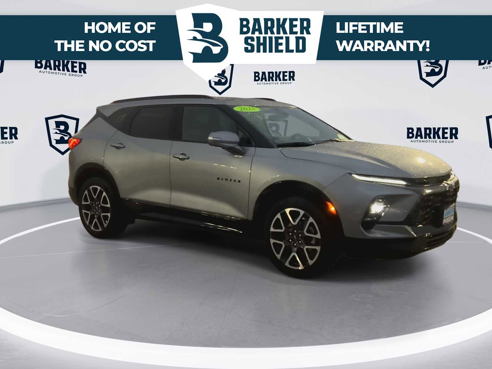 Used 2025 Chevrolet Blazer RS FWD image 2