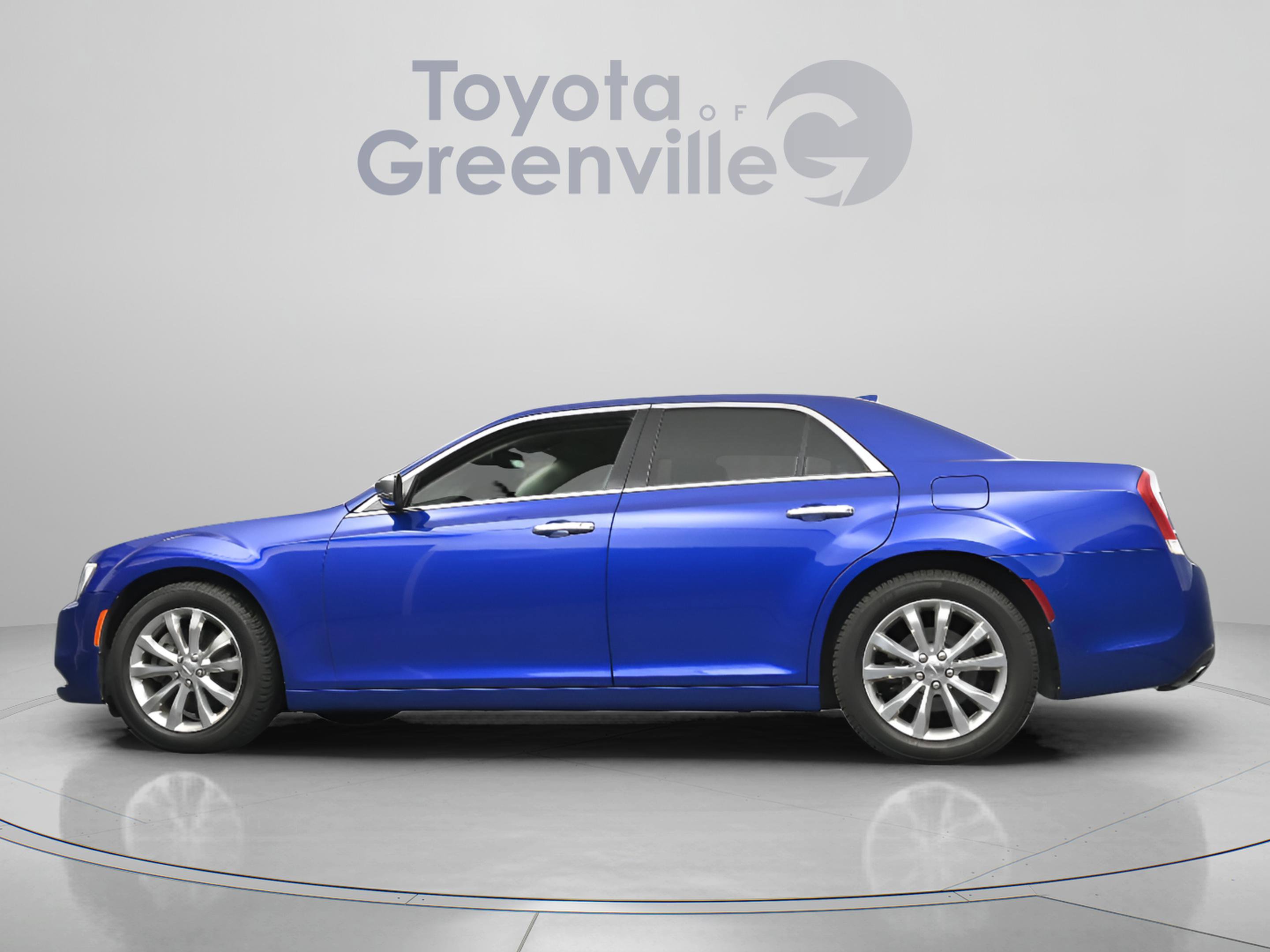 Used 2018 Chrysler 300 Limited w/ Safetytec Plus Group AWD/4WD image 6