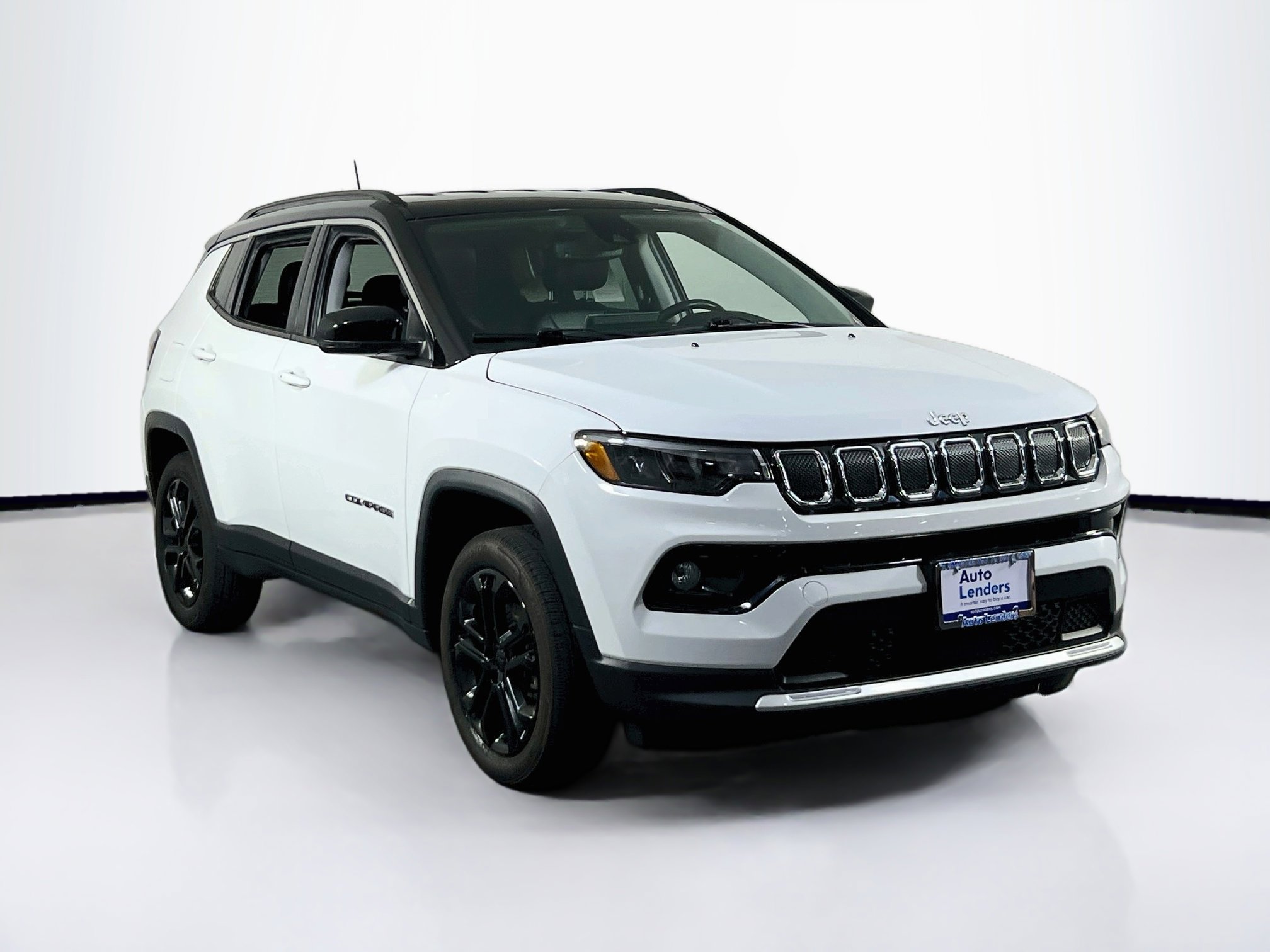 Used 2022 Jeep Compass Limited image 3