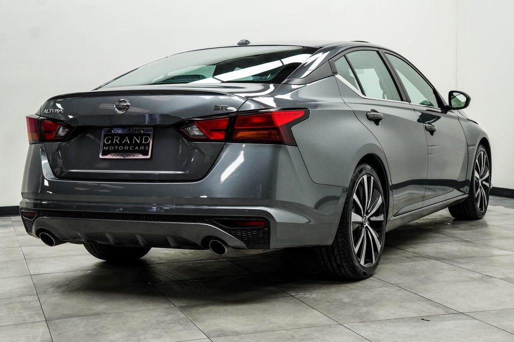 Used 2022 Nissan Altima 2.5 SR FWD image 12