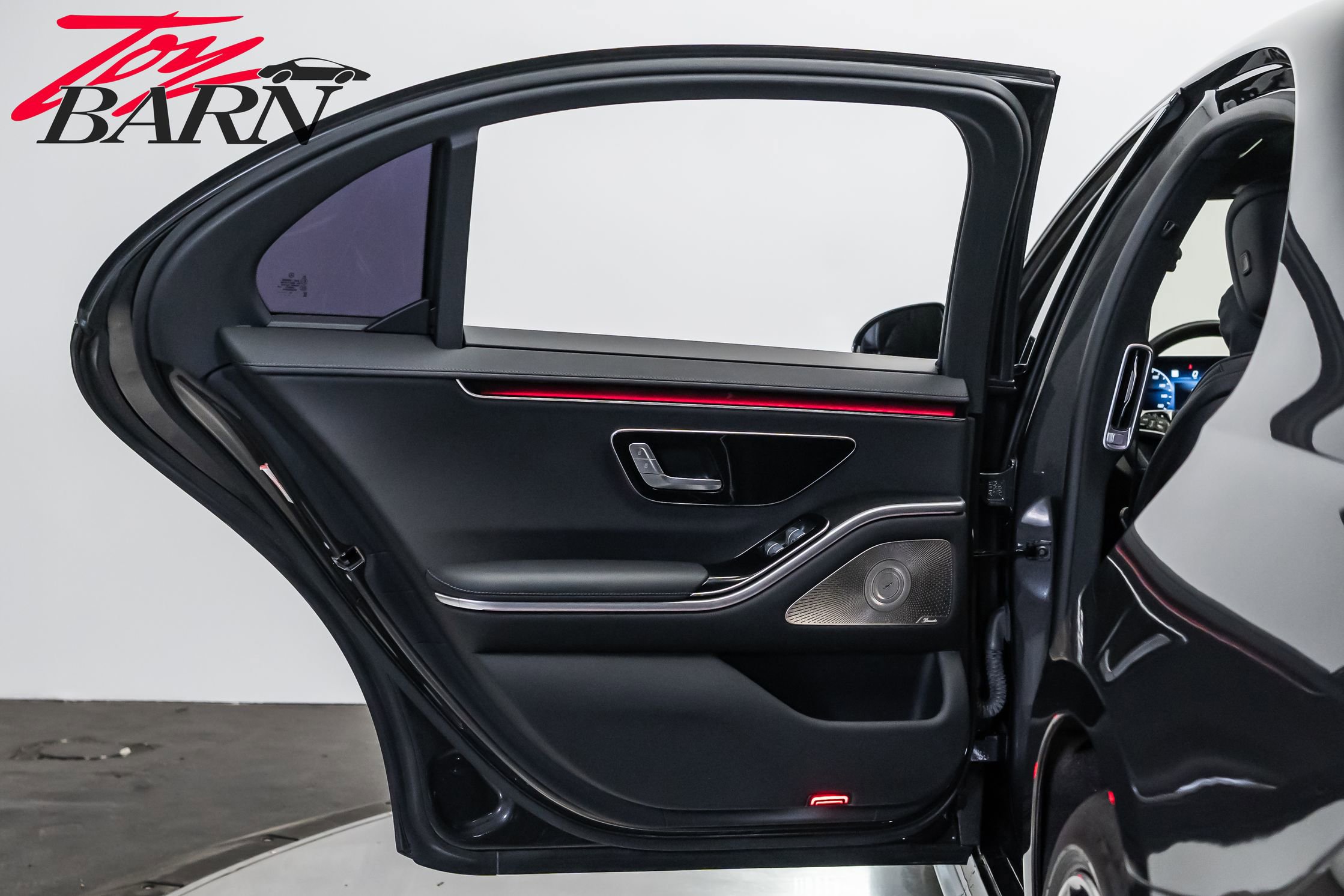 Used 2023 Mercedes-Benz S 500 4MATIC w/ AMG Line image 42