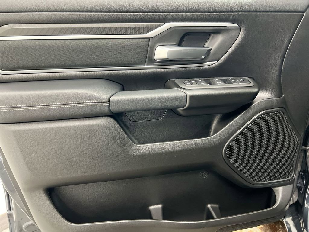 New 2026 RAM 1500 4x4 Crew Cab image 20