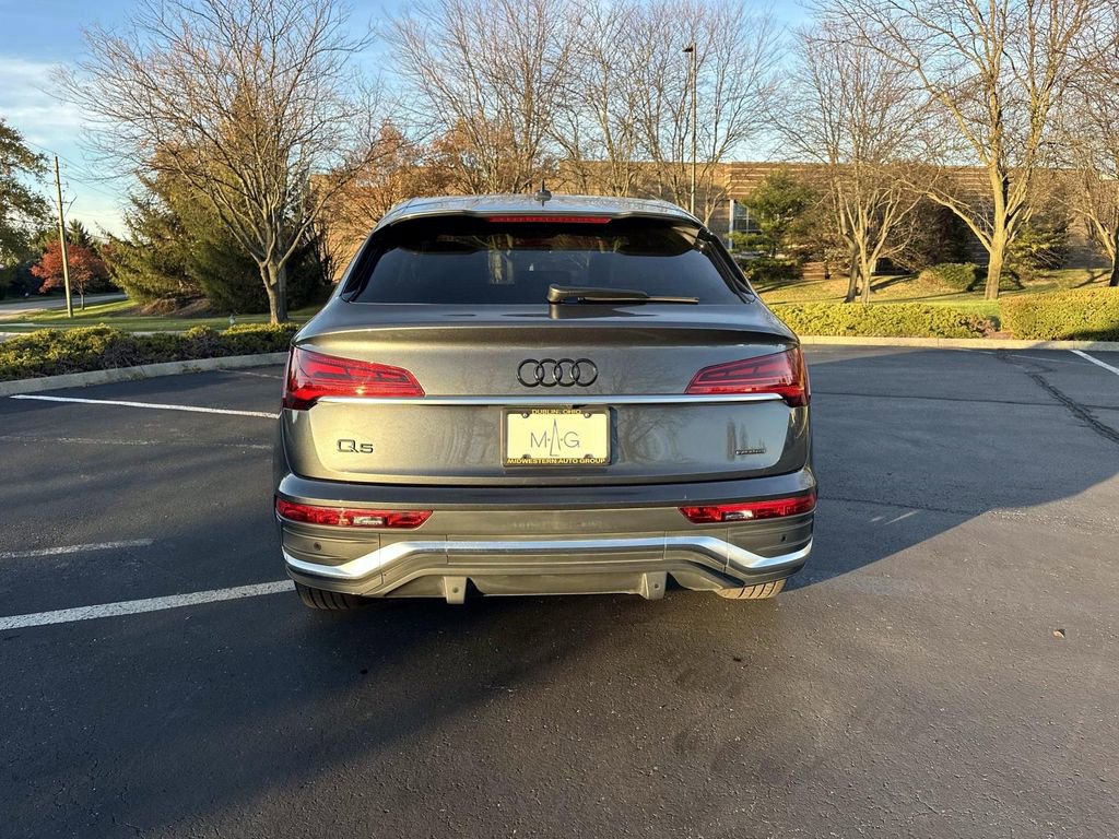 Used 2023 Audi Q5 2.0T Premium w/ Convenience Package image 6
