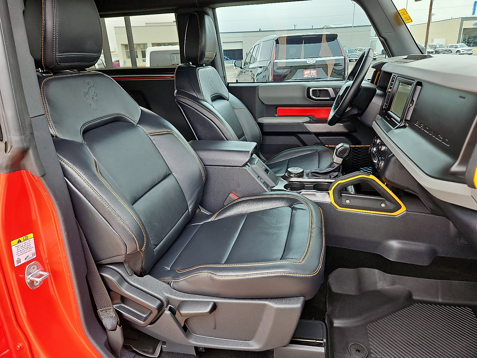 Used 2023 Ford Bronco Badlands image 10