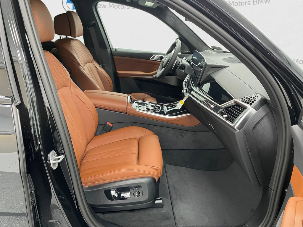 New 2026 BMW X5 M60i image 13