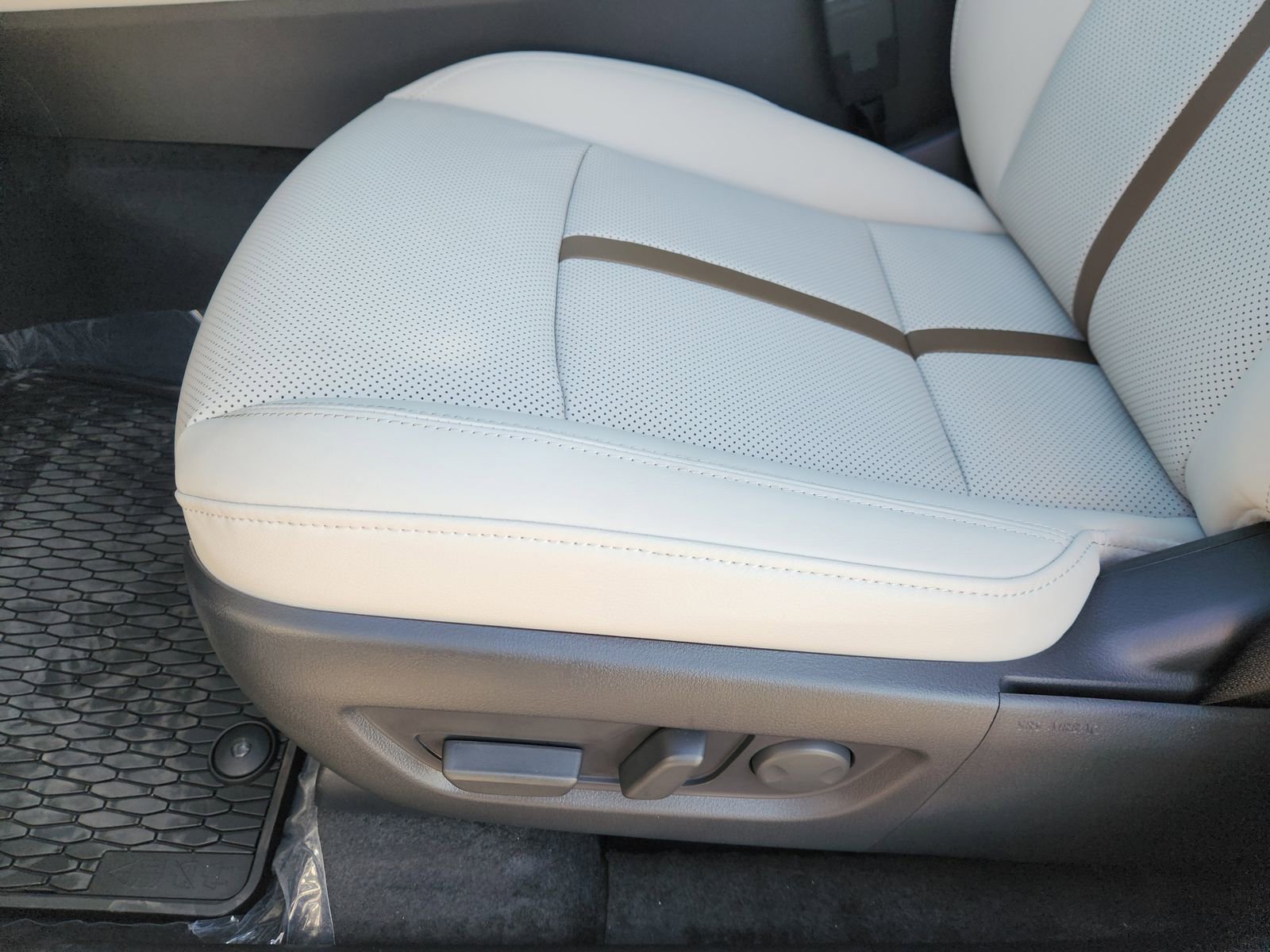 New 2026 MAZDA CX-90 3.3 Turbo w/ Premium Plus Pkg image 23