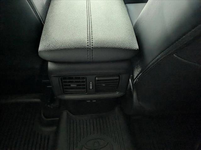 Used 2022 Toyota RAV4 XLE Premium image 24