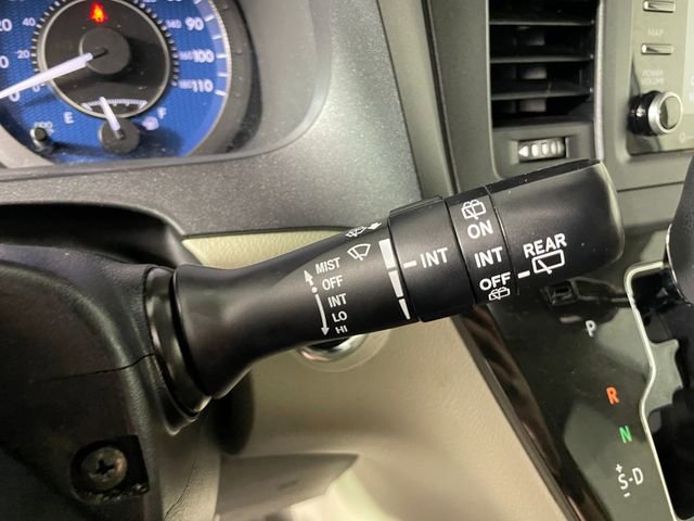 Used 2020 Toyota Sienna XLE w/ XLE Navigation Package FWD image 11